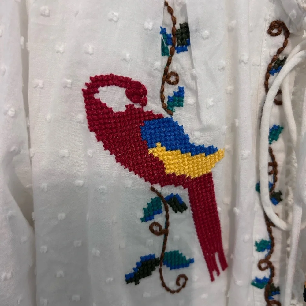 Farm Rio Embroidered White Boho Tunic Dress with Colorful Parrot Motifs small - Picture 5 of 7